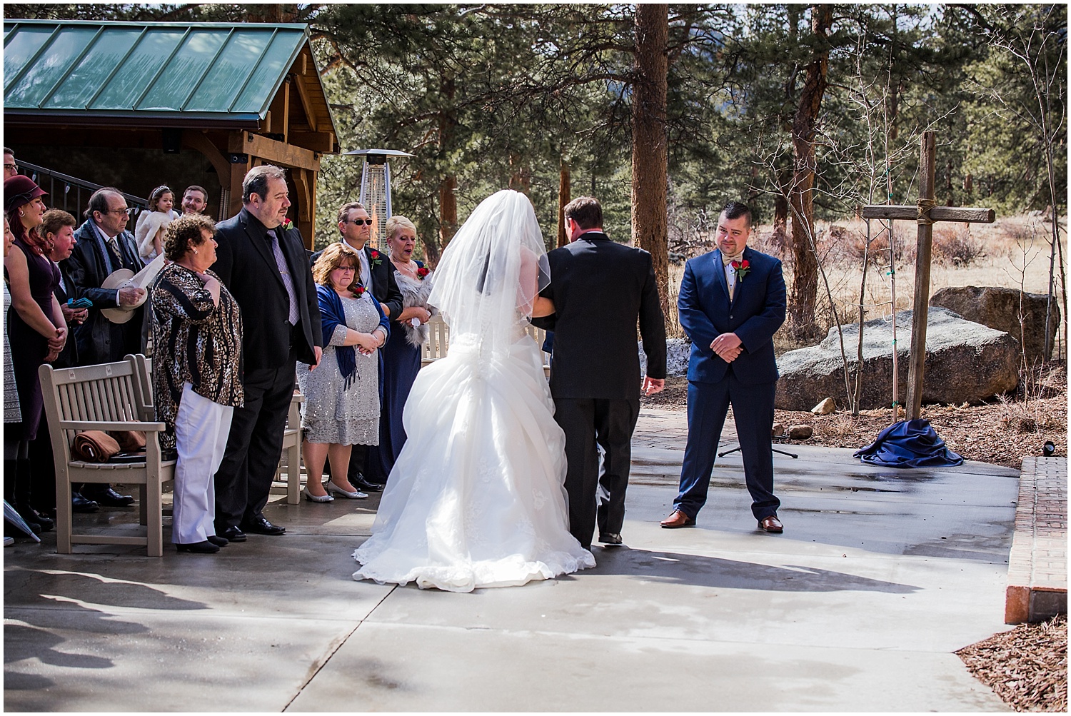 Della-Terra-Wedding-Photos-Estes-Park-Colorado-Wedding-Photographer_0022
