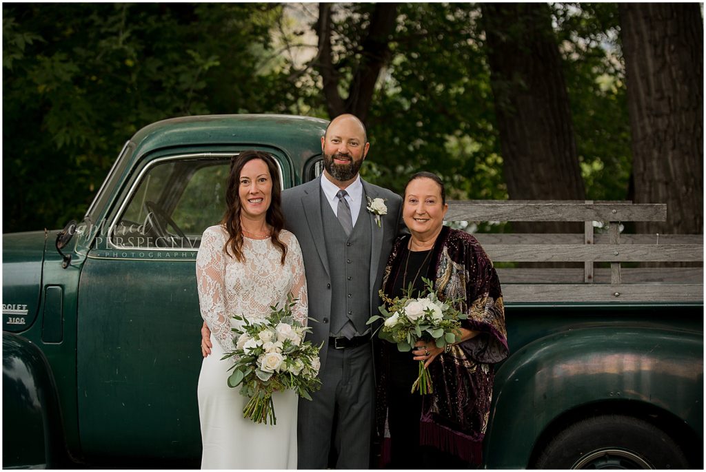 Lyons Farmette Wedding, Lyons Colorado Wedding, Fall wedding, Outdoor wedding, classic wedding, wedding details, wedding flowers, rustic wedding